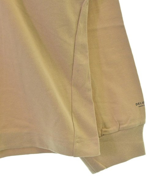Deluxe เสื้อยืด/เสื้อท็อปส์