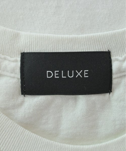 Deluxe เสื้อยืด/เสื้อท็อปส์