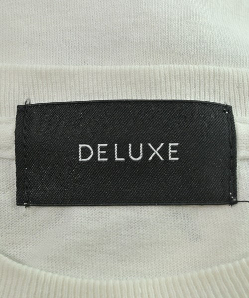 Deluxe เสื้อยืด/เสื้อท็อปส์