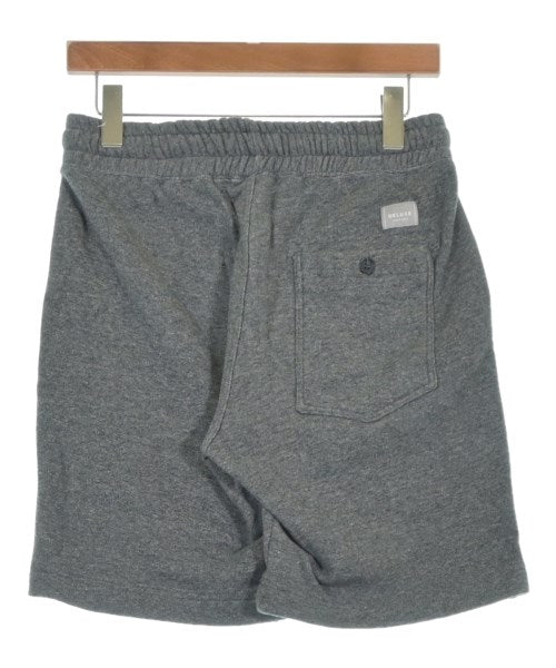 Deluxe กางเกงขาสั้น