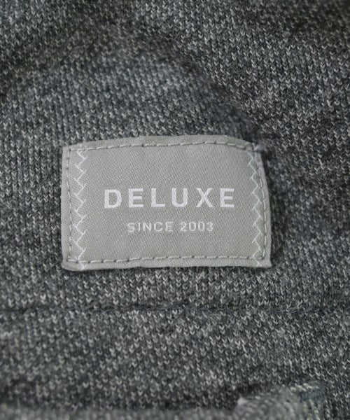 Deluxe กางเกงขาสั้น
