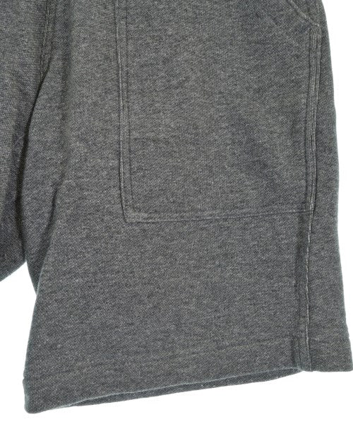 Deluxe กางเกงขาสั้น