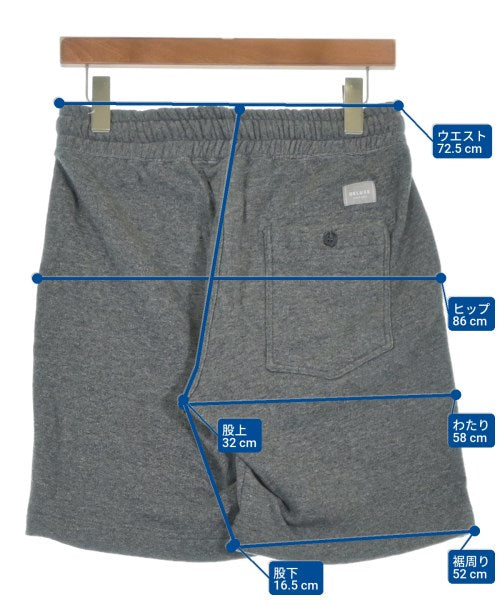 Deluxe กางเกงขาสั้น