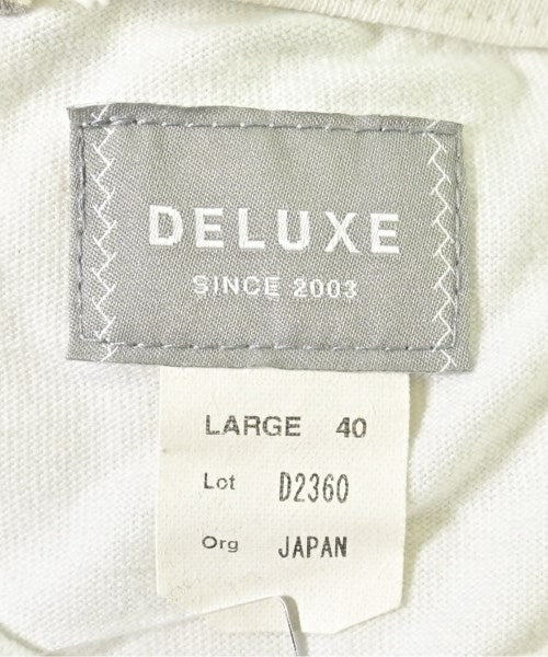 Deluxe เสื้อยืด/เสื้อท็อปส์