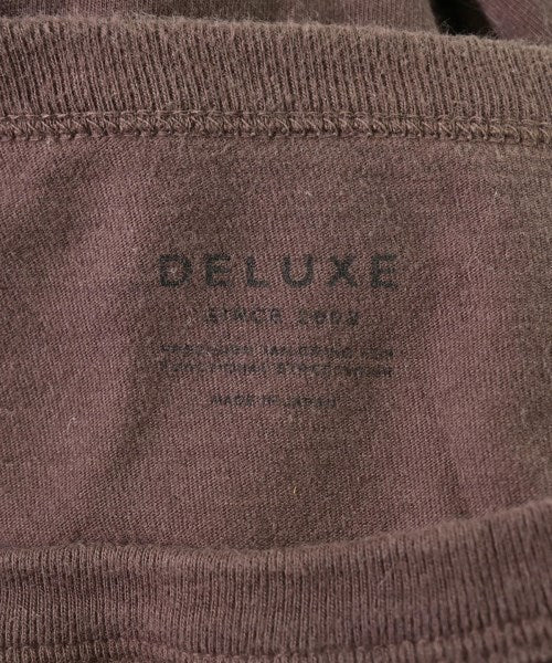 Deluxe เสื้อยืด/เสื้อท็อปส์
