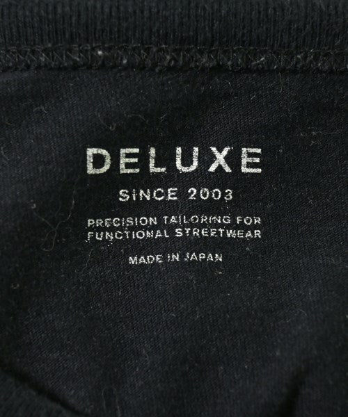 Deluxe เสื้อยืด/เสื้อท็อปส์