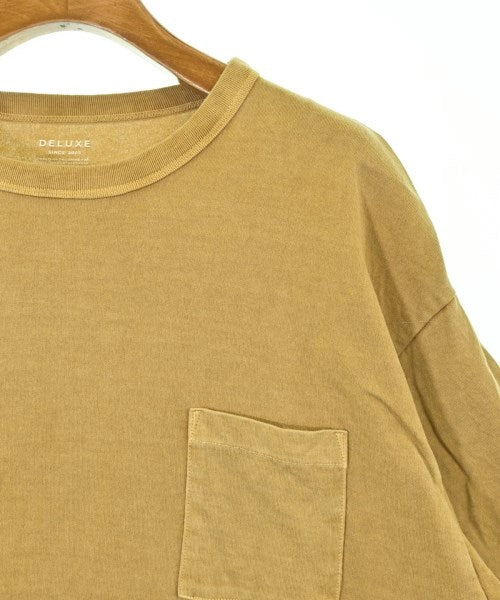Deluxe เสื้อยืด/เสื้อท็อปส์
