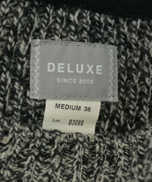 Deluxe เสื้อกันหนาว