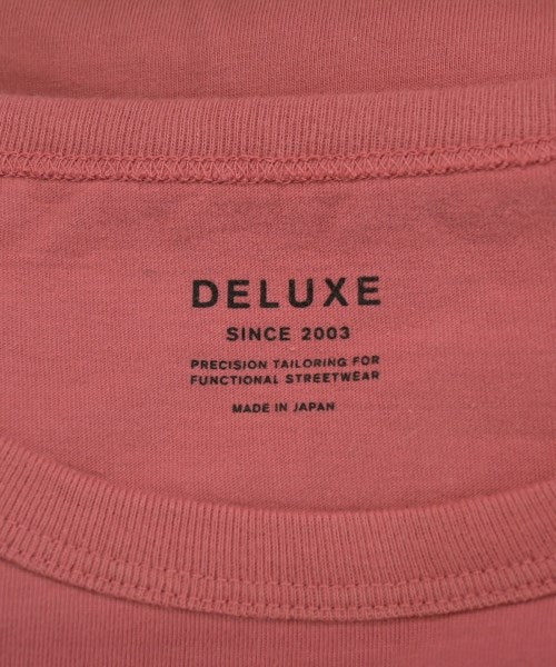 Deluxe เสื้อยืด/เสื้อท็อปส์