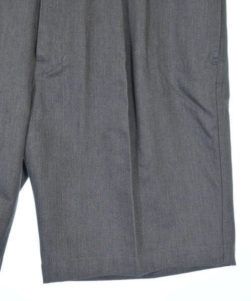 Deluxe กางเกงขาสั้น