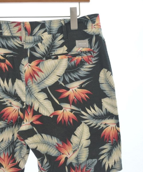 Deluxe กางเกงขาสั้น