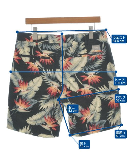 Deluxe กางเกงขาสั้น