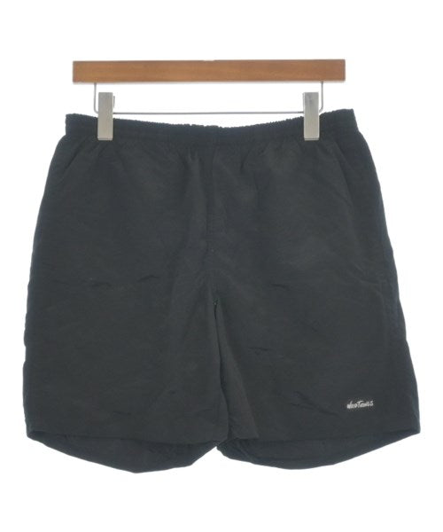 Deluxe กางเกงขาสั้น