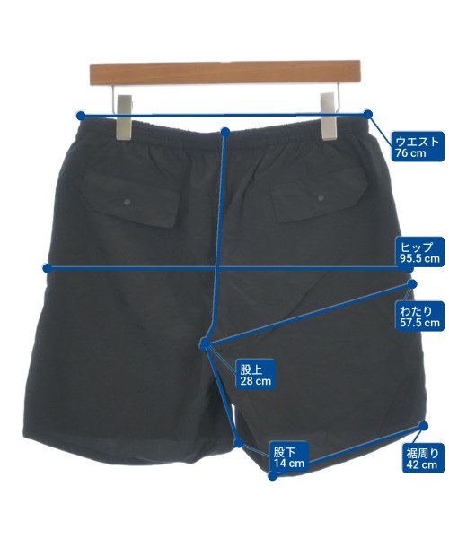 Deluxe กางเกงขาสั้น