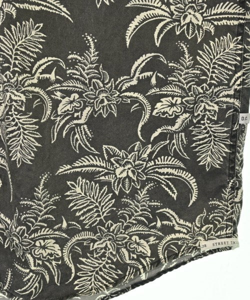 Deluxe เสื้อลำลอง