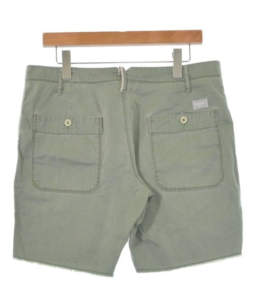 Deluxe กางเกงขาสั้น