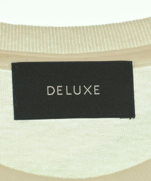 Deluxe เสื้อยืด/เสื้อท็อปส์