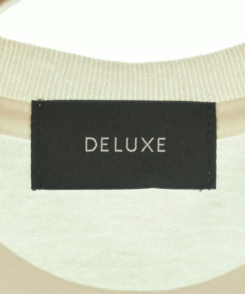 Deluxe เสื้อยืด/เสื้อท็อปส์