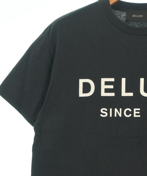 Deluxe เสื้อยืด/เสื้อท็อปส์