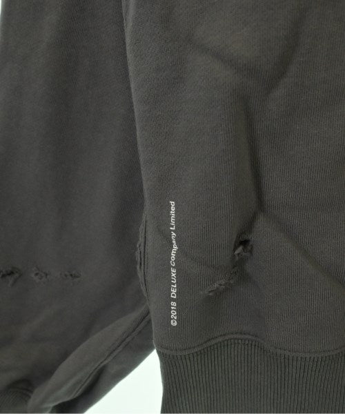 Deluxe เสื้อสเวตเตอร์