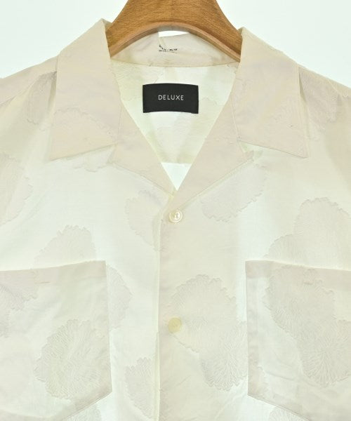 Deluxe เสื้อลำลอง