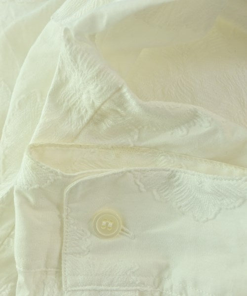 Deluxe เสื้อลำลอง