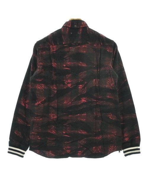 SOPHNET. เสื้อลำลอง