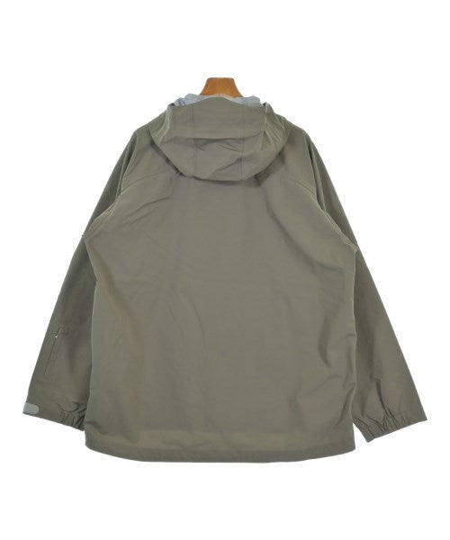 SOPHNET. เสื้อพาร์กาภูเขา
