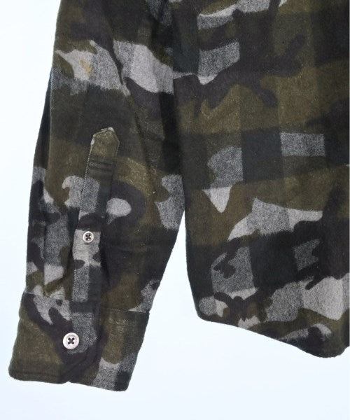 SOPHNET. เสื้อลำลอง