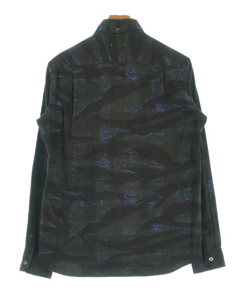 SOPHNET. เสื้อลำลอง