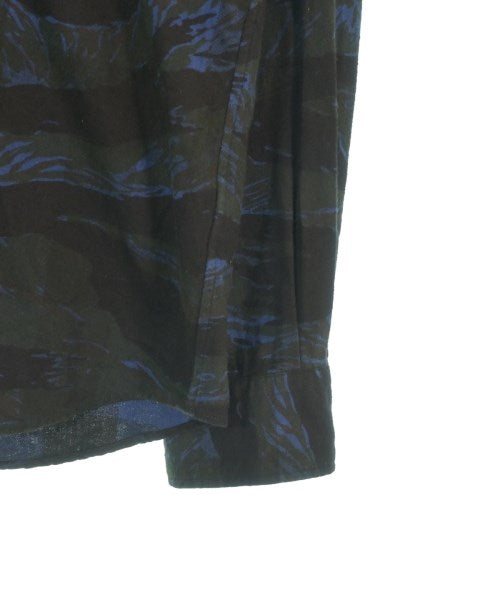 SOPHNET. เสื้อลำลอง