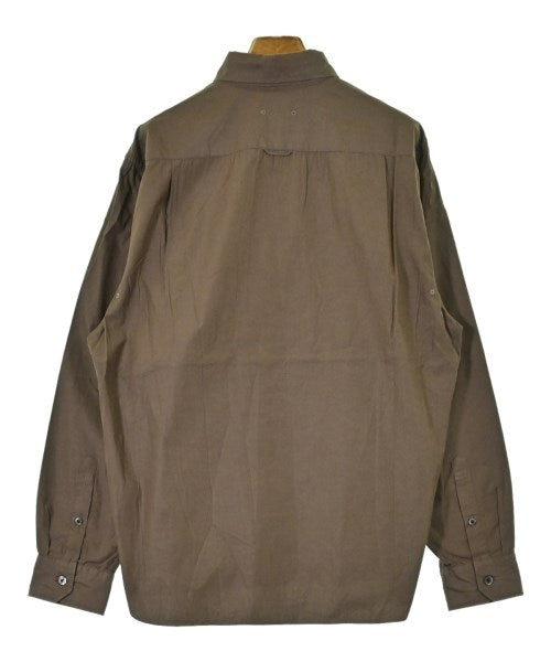 SOPHNET. เสื้อลำลอง