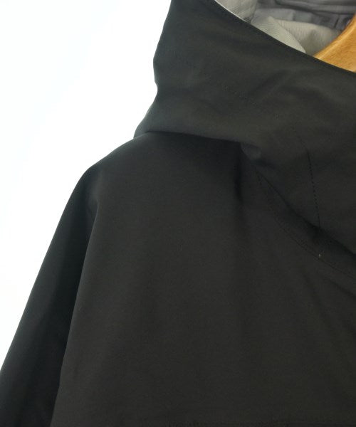 SOPHNET. เสื้อพาร์กาภูเขา