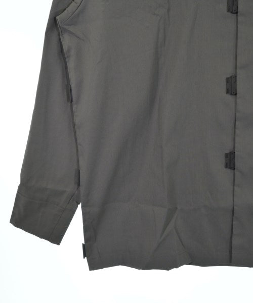 SOPHNET. เสื้อลำลอง