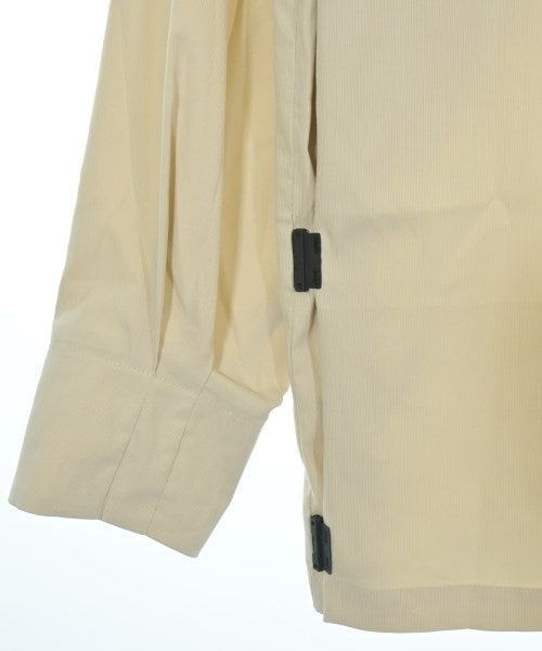 SOPHNET. เสื้อลำลอง