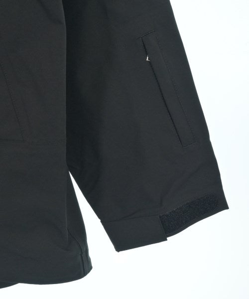 SOPHNET. เสื้อพาร์กาภูเขา