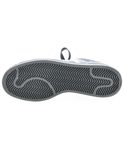 adidas รองเท้าผ้าใบ