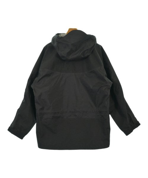 SOPHNET. เสื้อพาร์กาภูเขา