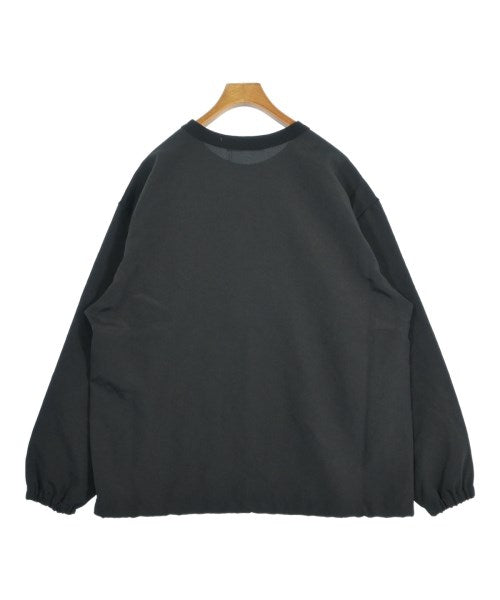 SOPHNET. เสื้อยืด/เสื้อท็อปส์
