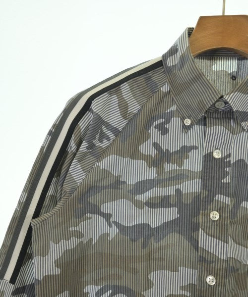 SOPHNET. เสื้อลำลอง