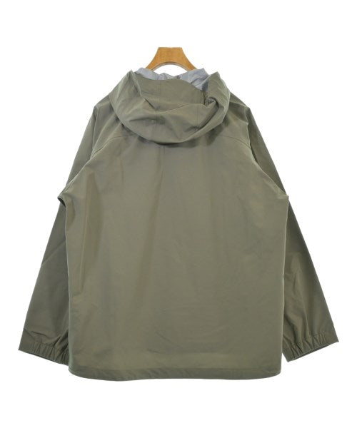SOPHNET. เสื้อพาร์กาภูเขา