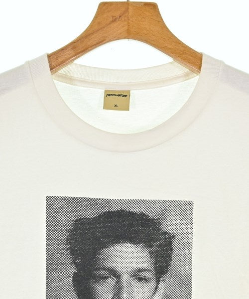 FUCKING AWESOME เสื้อยืด/เสื้อท็อปส์