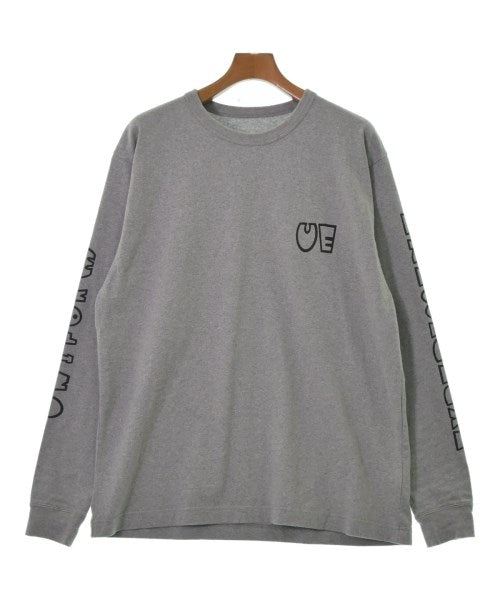 uniform experiment เสื้อยืด/เสื้อท็อปส์