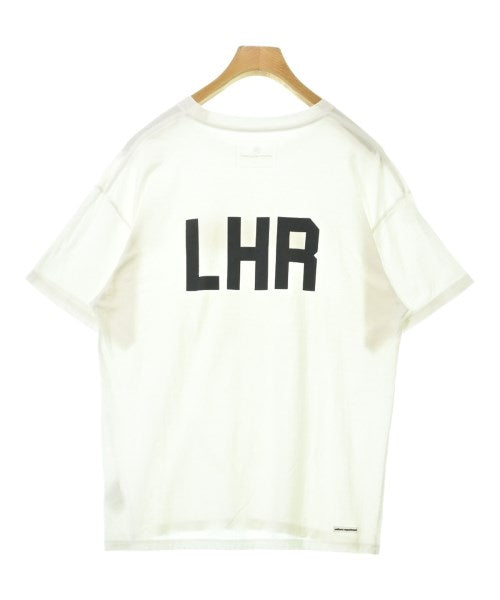 uniform experiment เสื้อยืด/เสื้อท็อปส์
