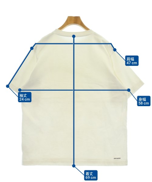 uniform experiment เสื้อยืด/เสื้อท็อปส์