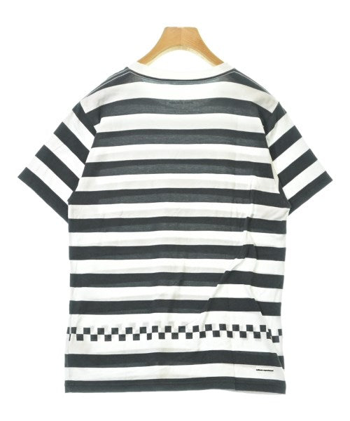 uniform experiment เสื้อยืด/เสื้อท็อปส์