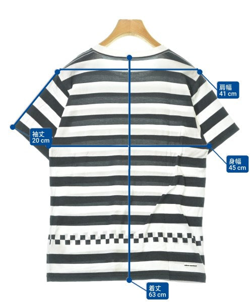 uniform experiment เสื้อยืด/เสื้อท็อปส์