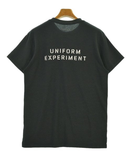 uniform experiment เสื้อยืด/เสื้อท็อปส์