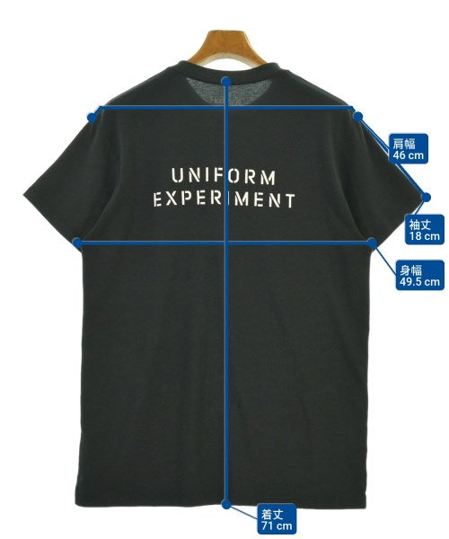 uniform experiment เสื้อยืด/เสื้อท็อปส์