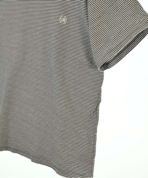 uniform experiment เสื้อยืด/เสื้อท็อปส์